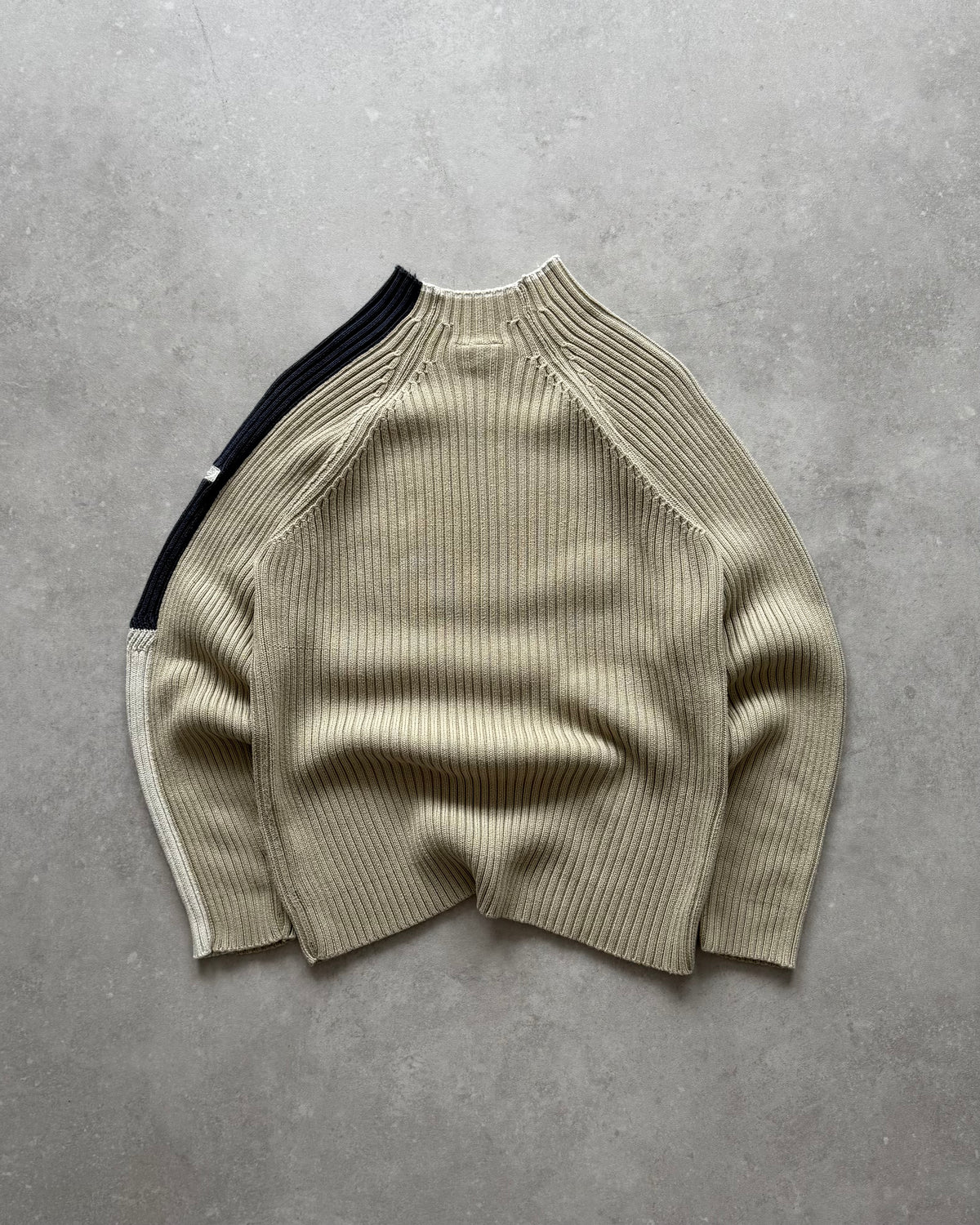 Vintage Quiksilver Cable Knit Jumper (M)