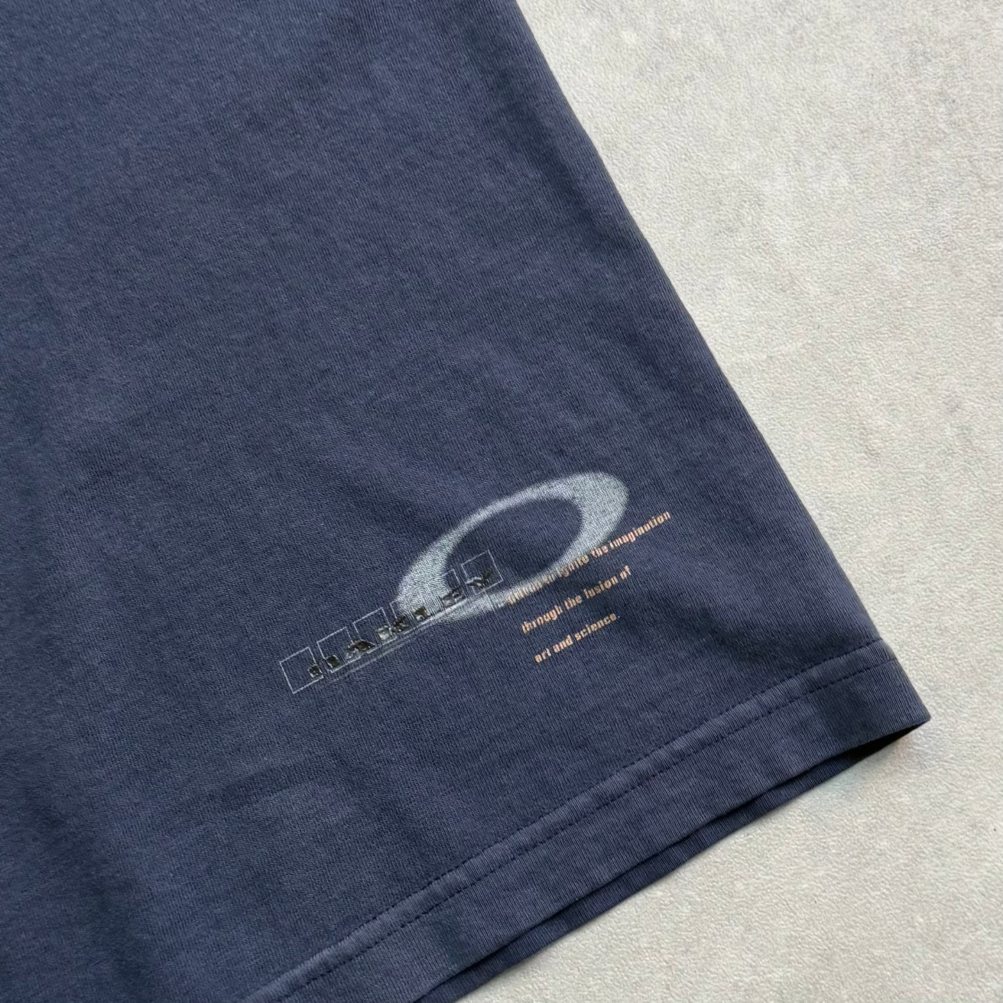 00’s Oakley T-shirt (L)