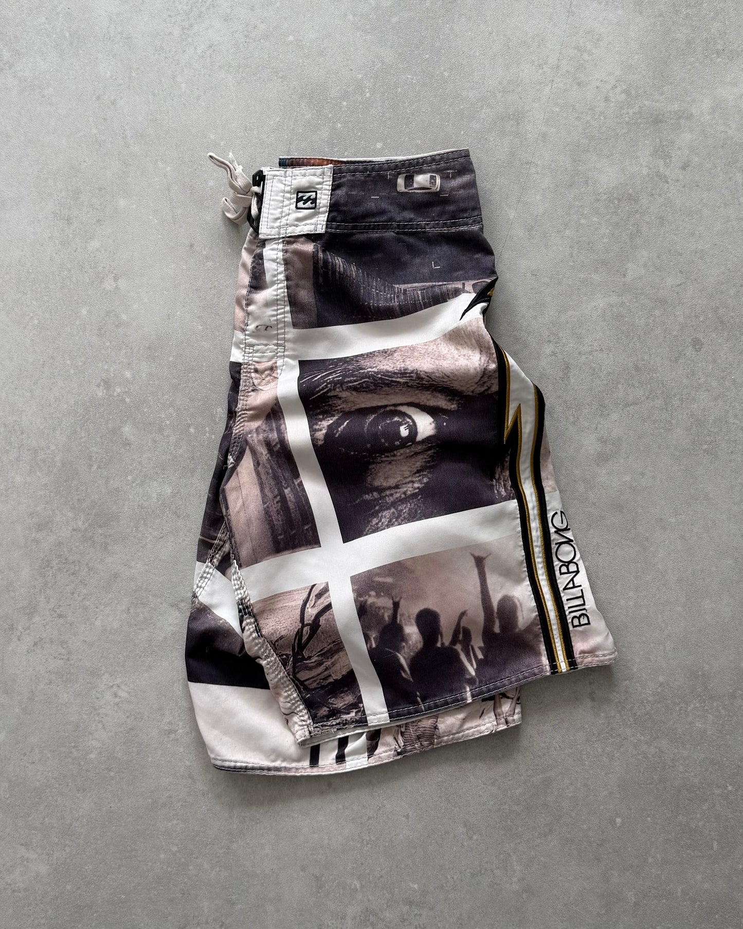 Vintage Billabong Metallica Boardshorts (30)