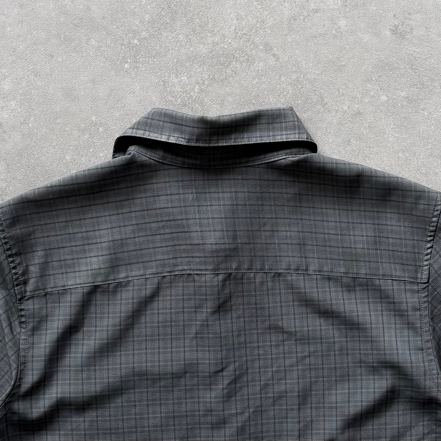 Vintage Oakley Shirt (M)