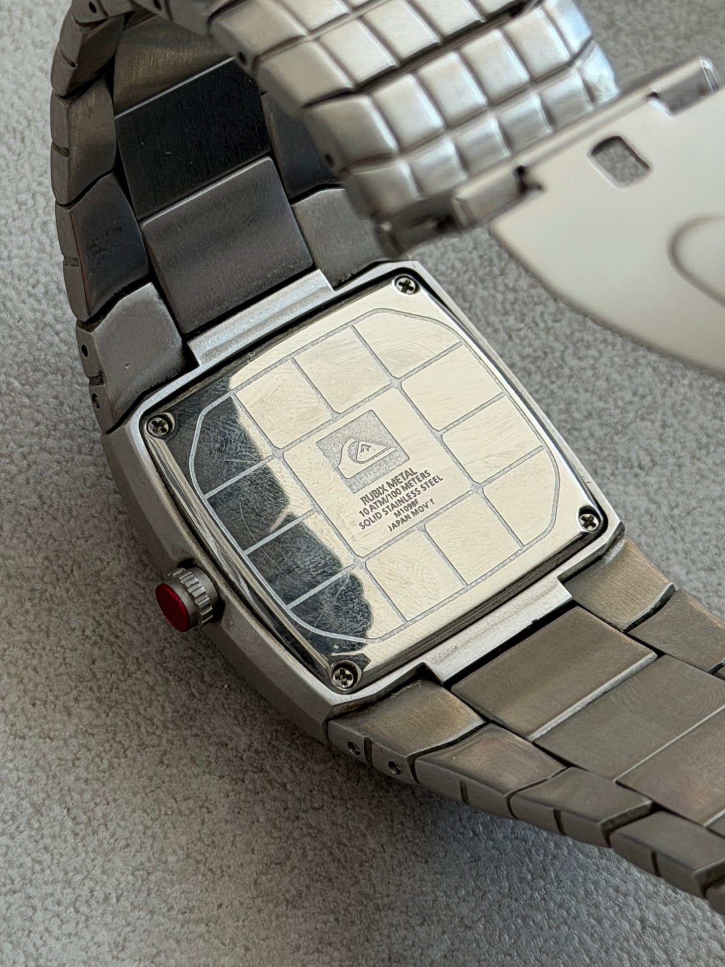 Vintage Quiksilver Silver Rubix Watch