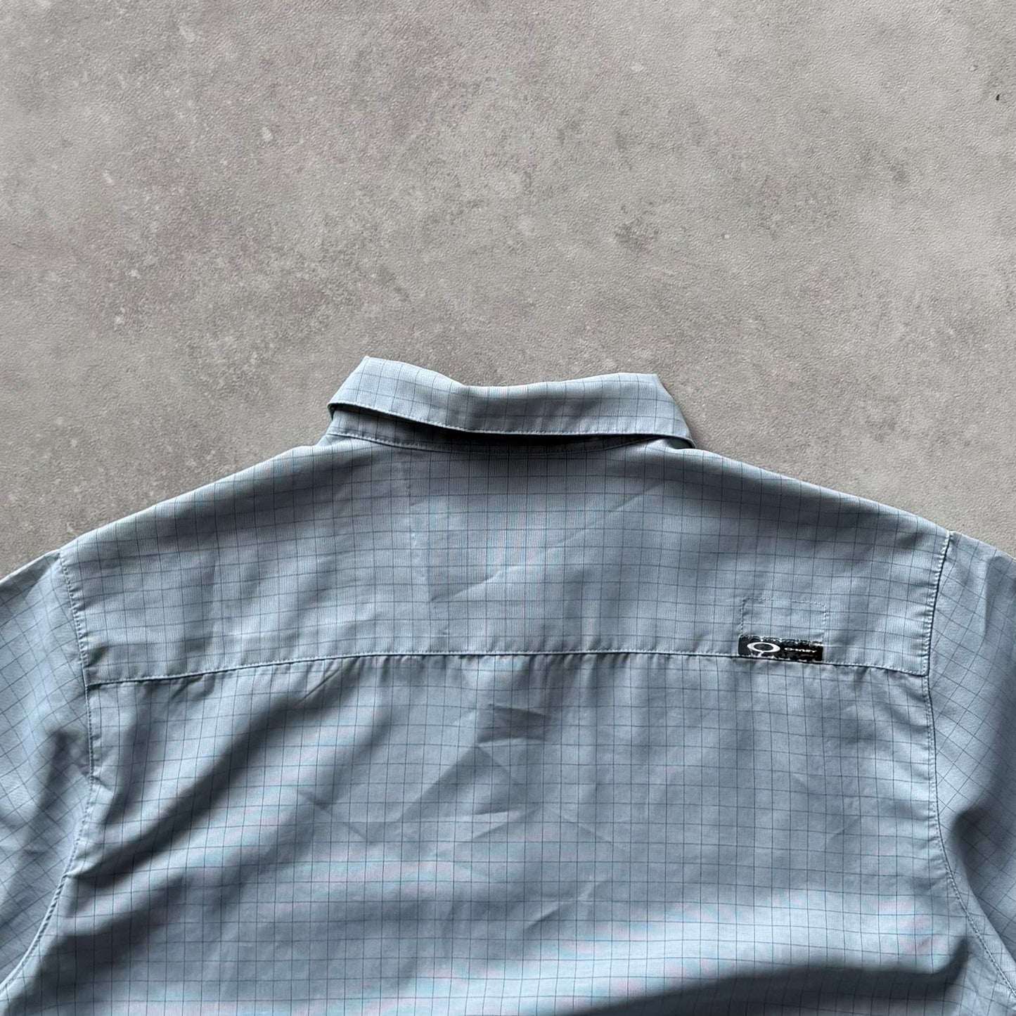 Vintage Oakley Shirt (L)