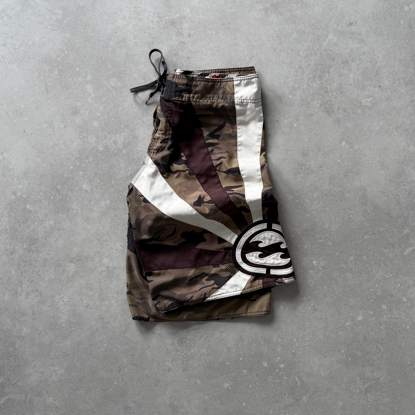 Vintage Billabong Andy Irons Boardshorts (34)
