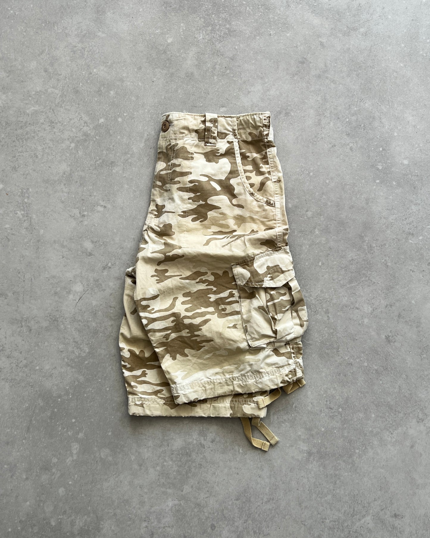 Vintage O’Neill Cargo Shorts (34)