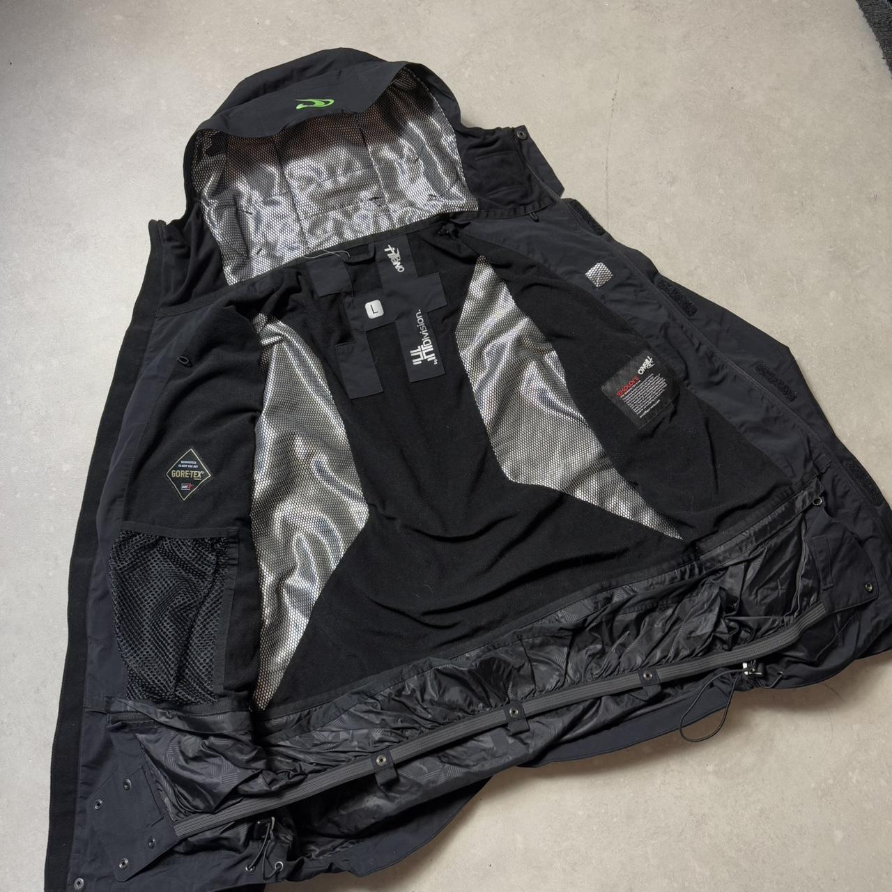 2000’s O’Neill Goretex Jacket