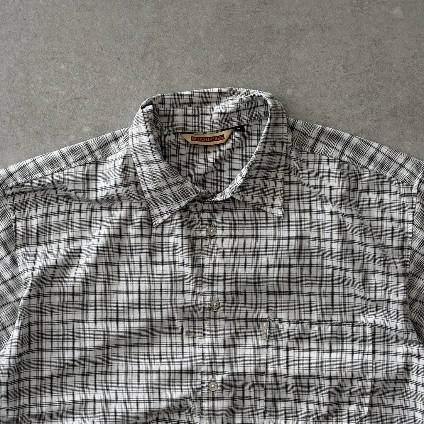 00’s Quiksilver Dragon Shirt (XL)