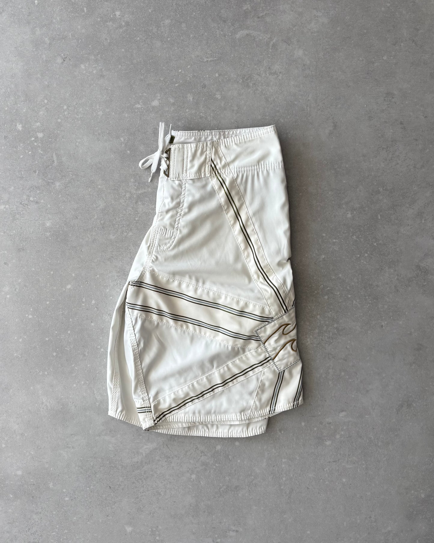 Vintage Billabong Andy Irons Shogun Boardshorts (31)