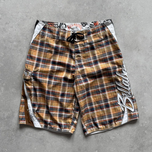 Vintage Billabong Mark Occhilupo BoardShorts (32)