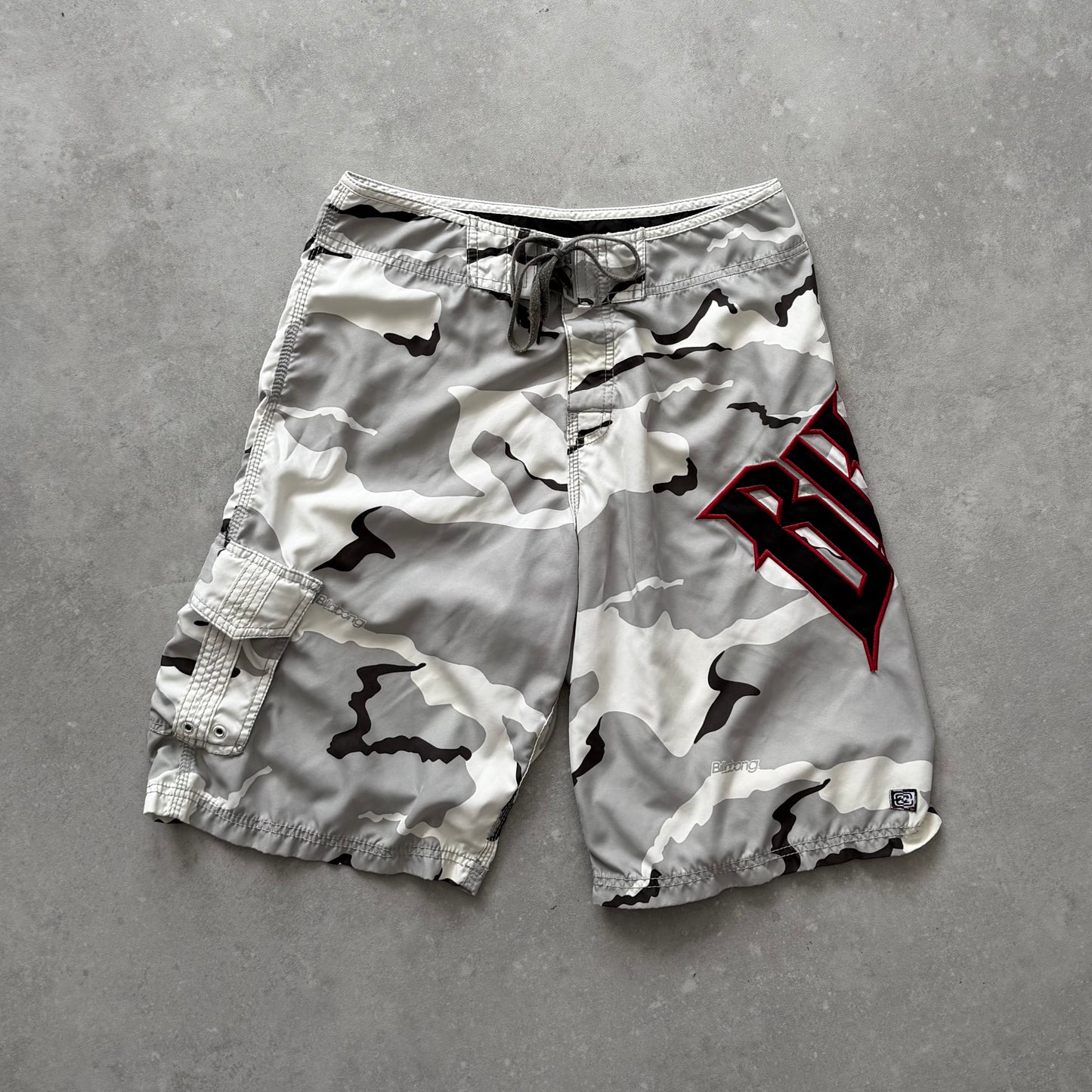 Vintage Billabong Camo Boardshorts (32)