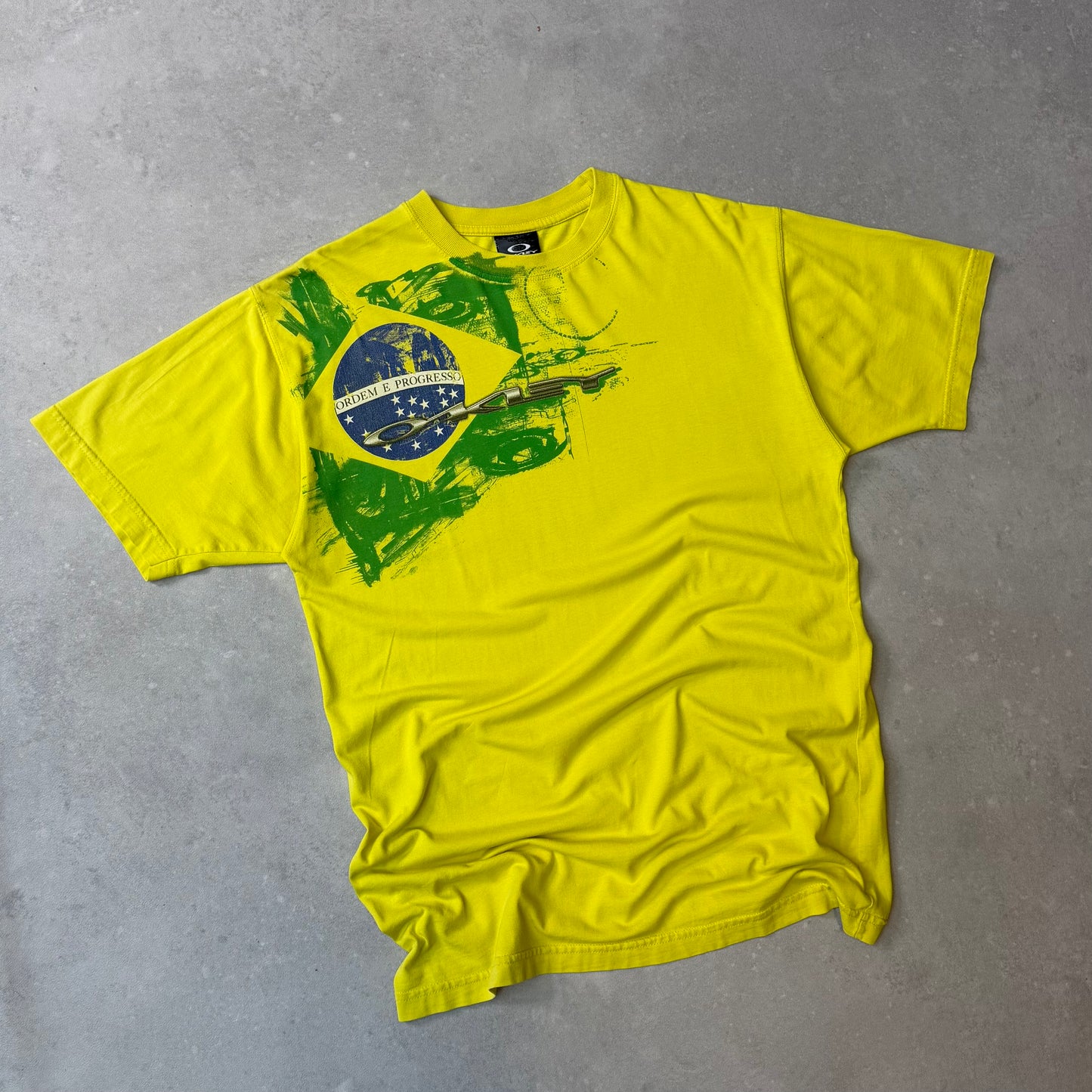 00’s Oakley Brazil T-shirt (M)