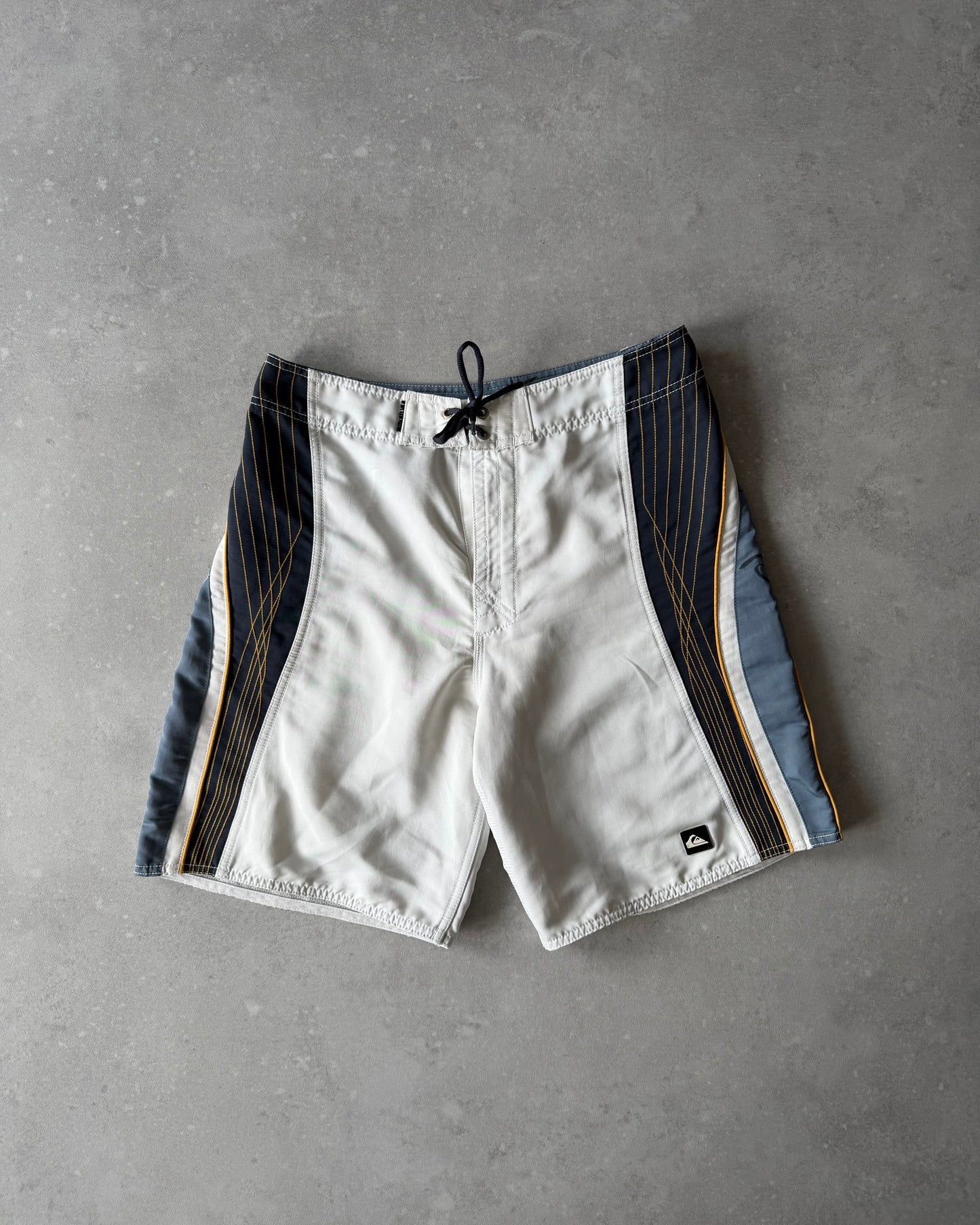 Vintage Quiksilver Boardshorts (30)