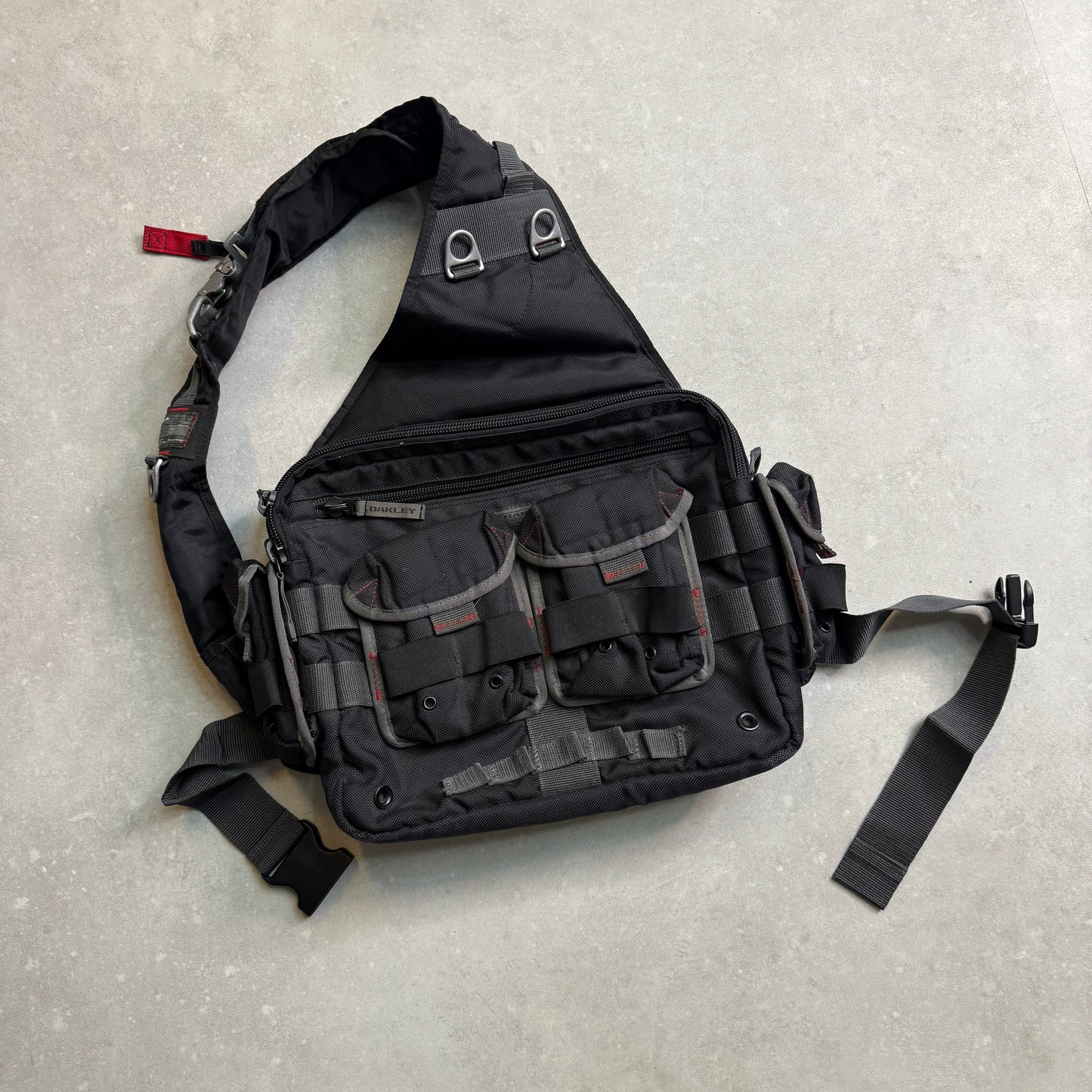 Vintage Oakley Tactical Field Gear AP SI 1.O Messenger Sling bag