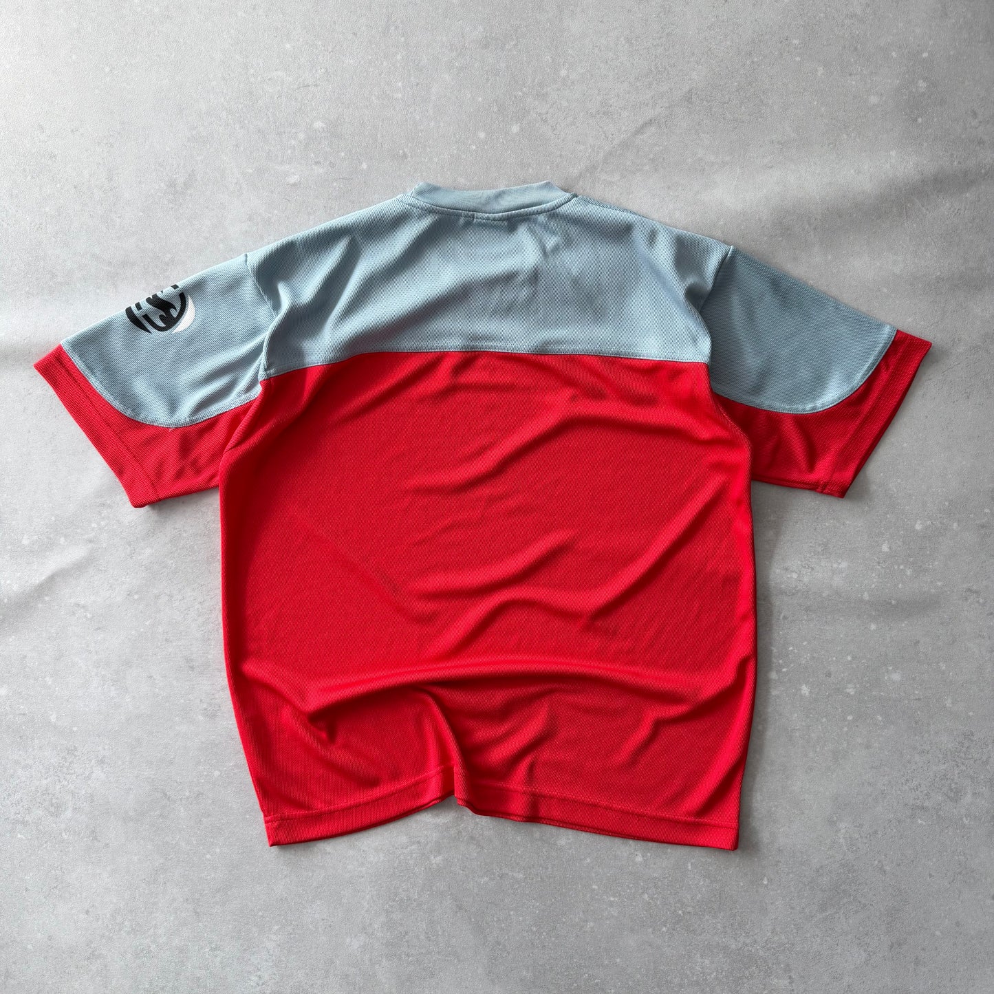 00’s Billabong T-shirt (XL)