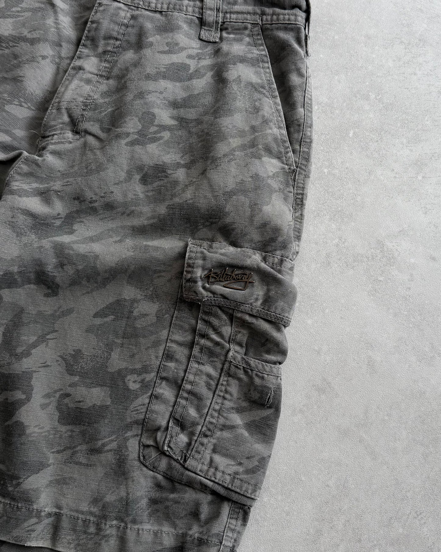 Vintage Billabong Cargo Shorts (32)