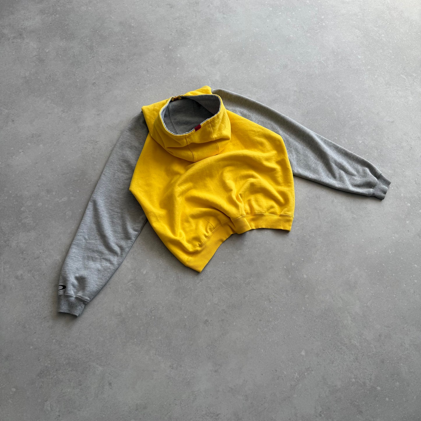 Vintage Oakley Zip-up Hoodie (L)
