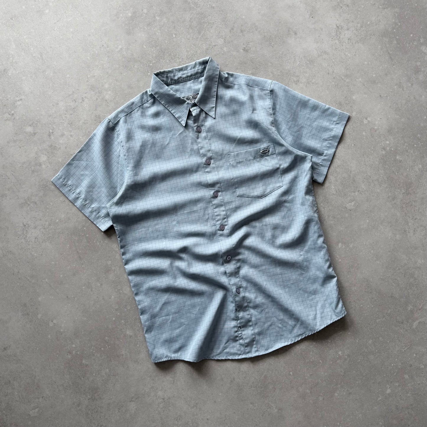 Vintage Oakley Shirt (L)
