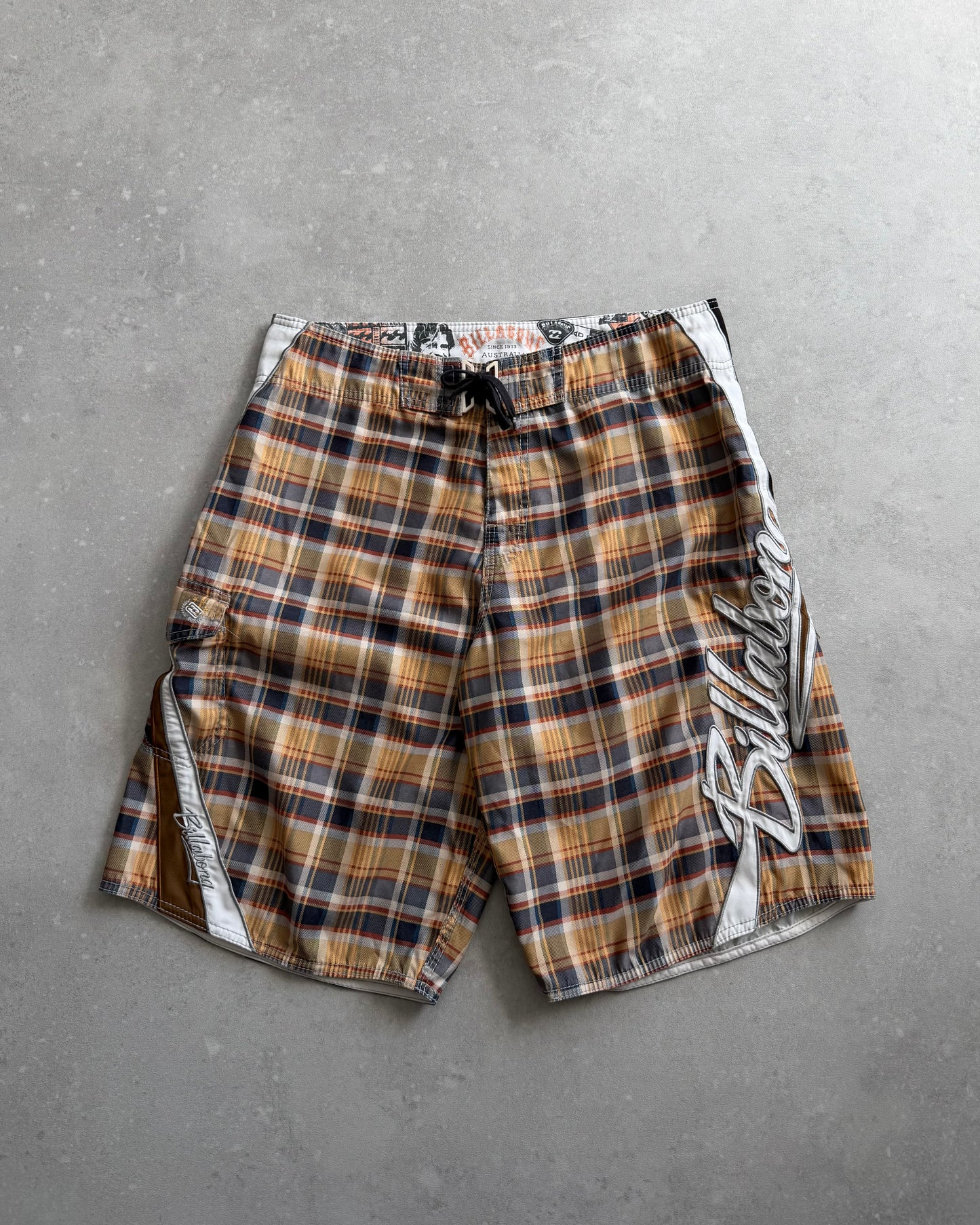 Vintage Billabong Mark Occhilupo Boardshorts (28)