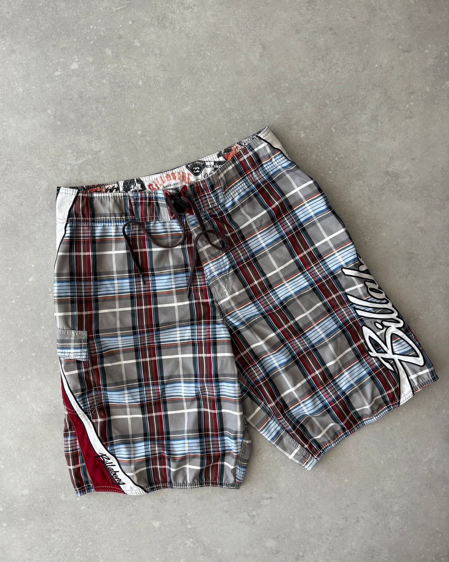 Vintage Billabong Mark Occhilupo Boardshorts (32)