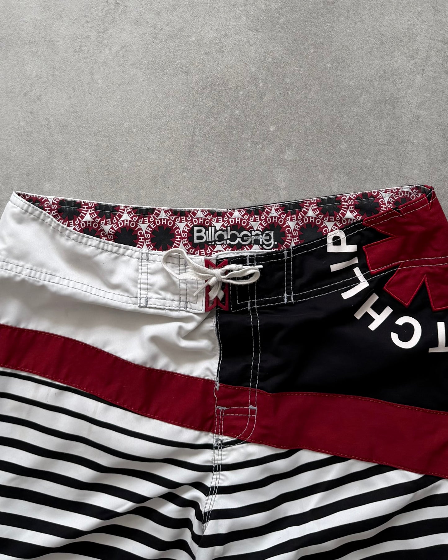 Vintage Billabong Red Hot Chilli Pepper Boardshorts (36)