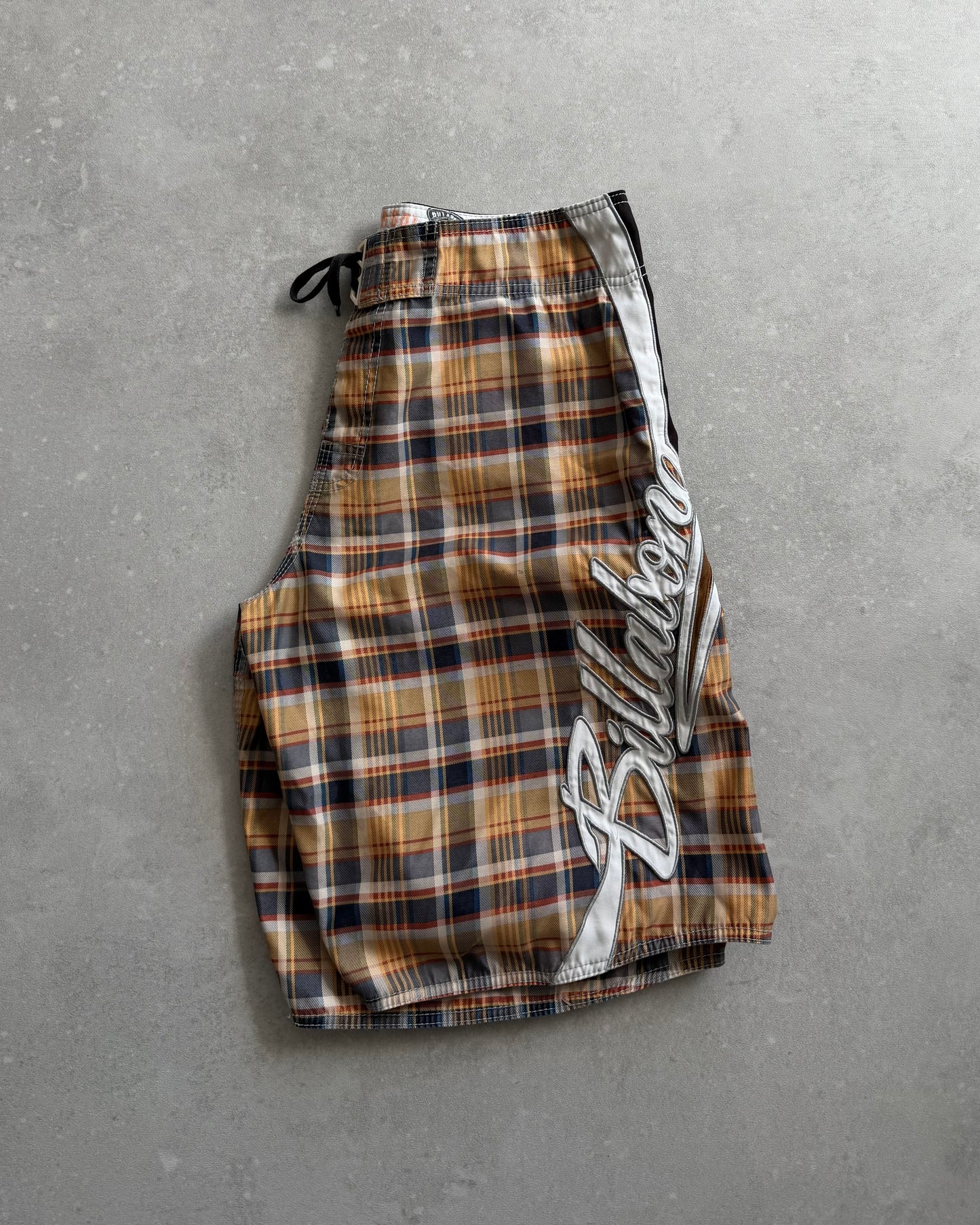 Vintage Billabong Mark Occhilupo Boardshorts (28)