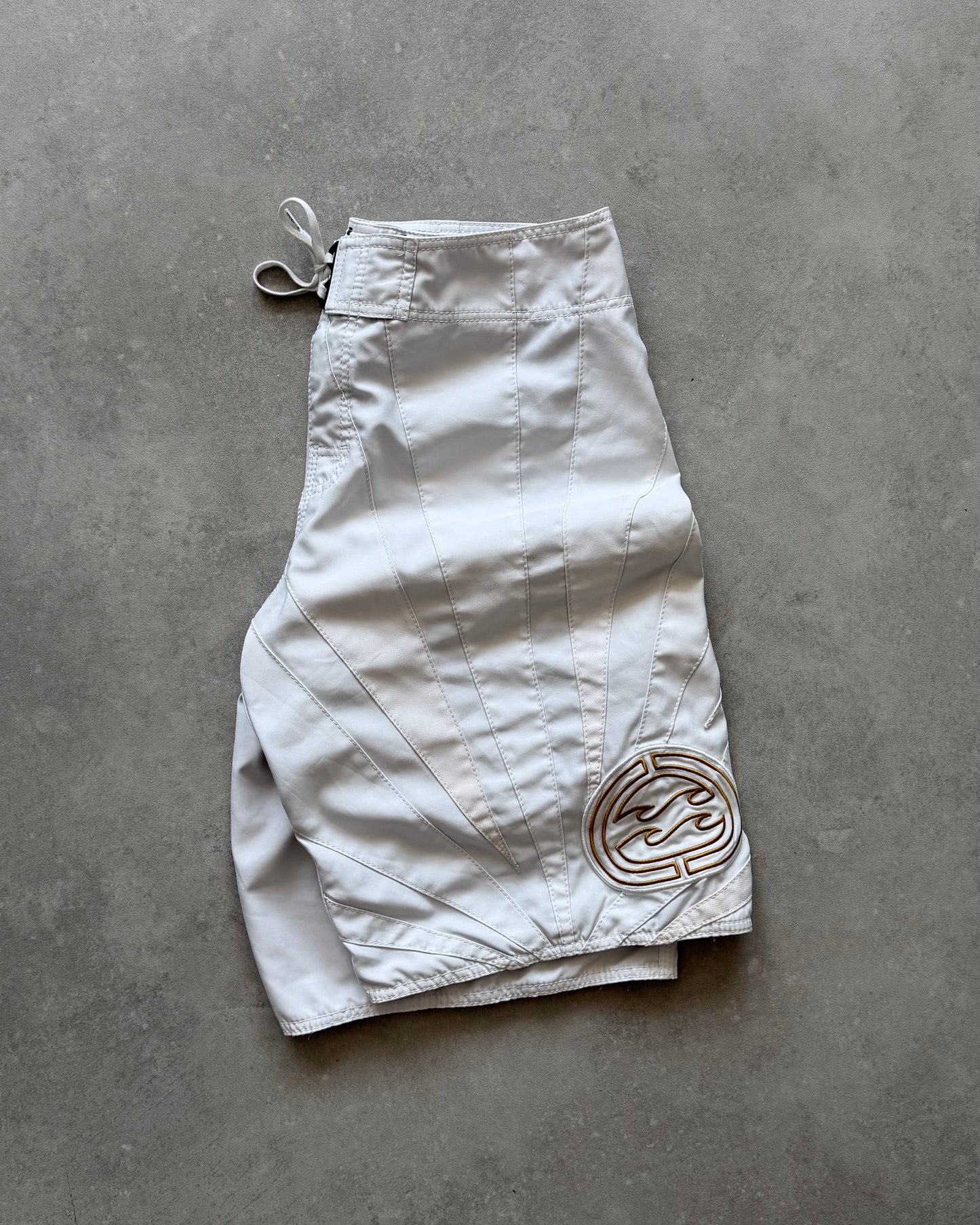 Vintage Billabong Andy Irons Rising Sun Boardshorts (33)