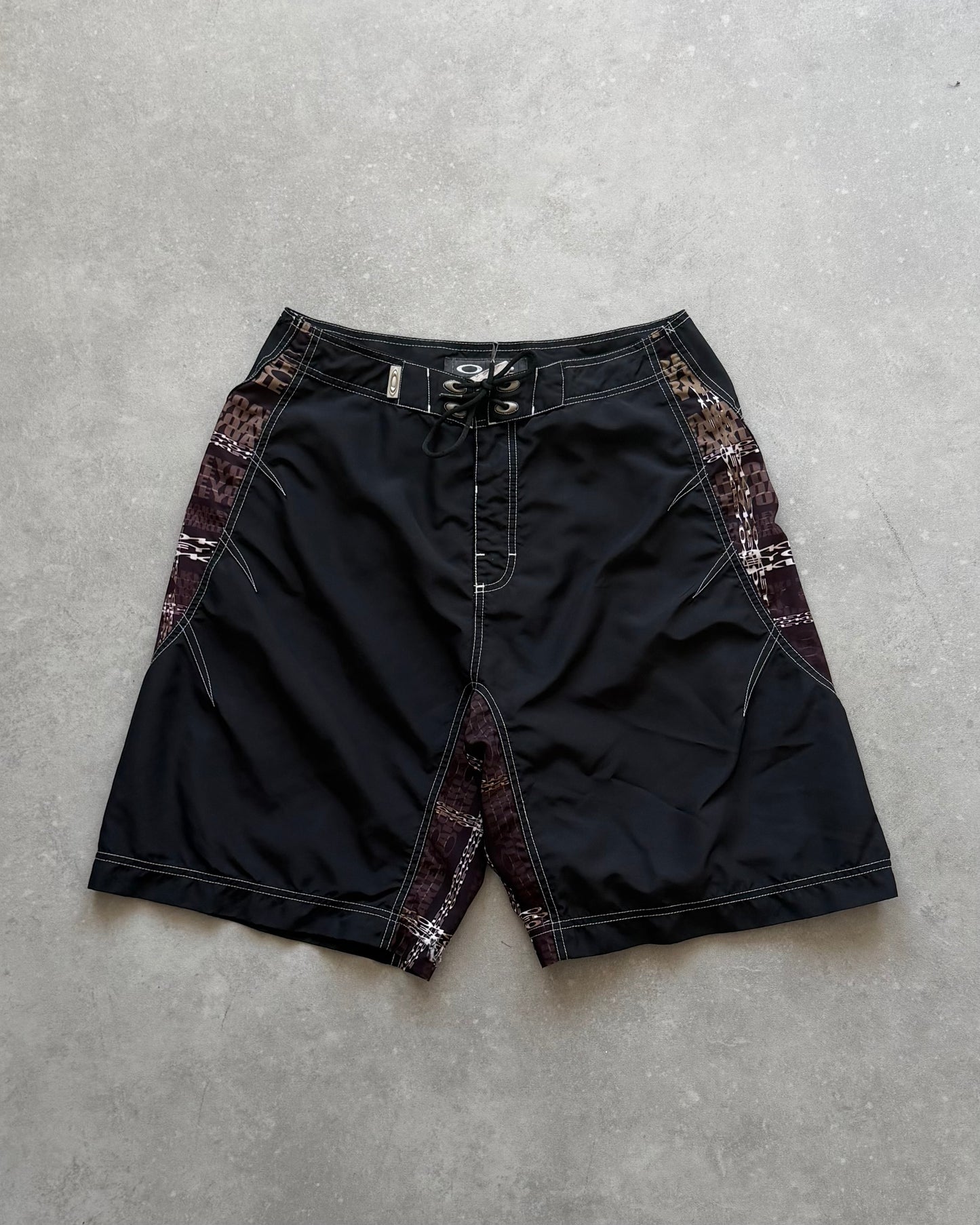 Vintage Oakley Boardshorts (32)
