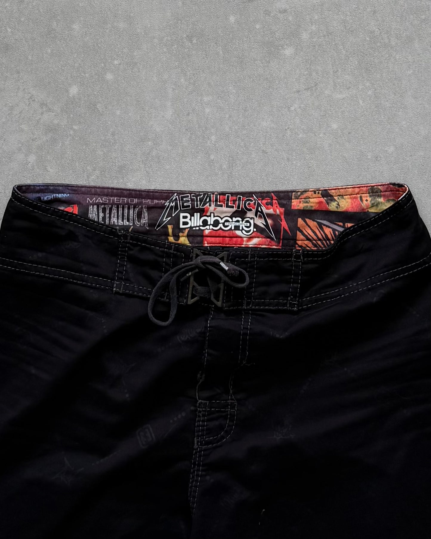 Vintage Billabong Metallica Boardshorts (31)
