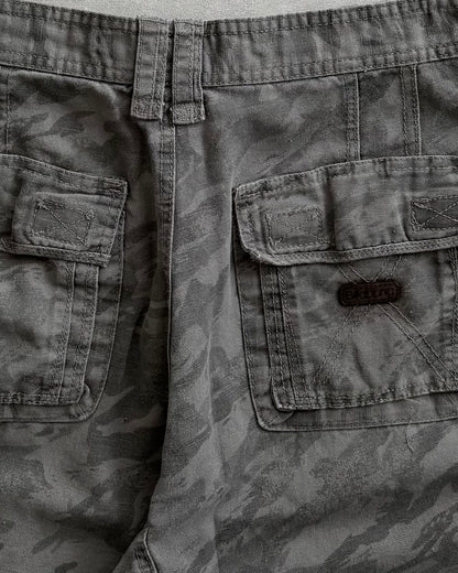 Vintage Billabong Cargo Shorts (32)