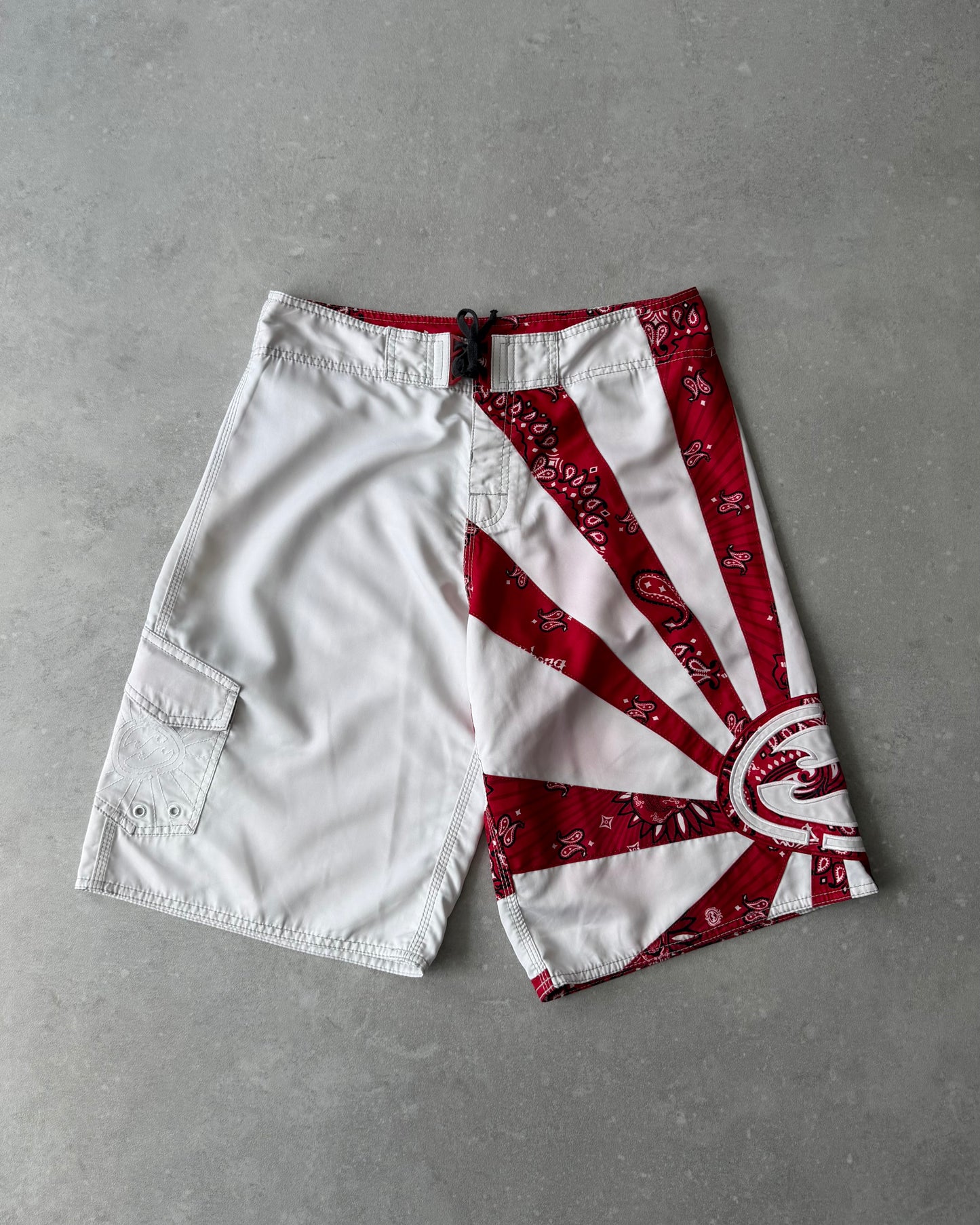 Vintage Billabong Rising Sun Paisley Boardshorts (32)