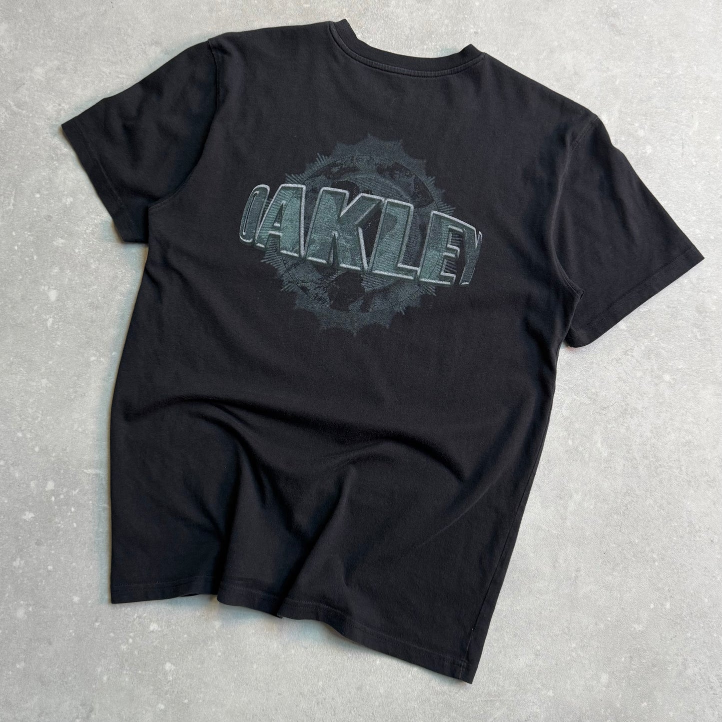 Oakley T-shirt