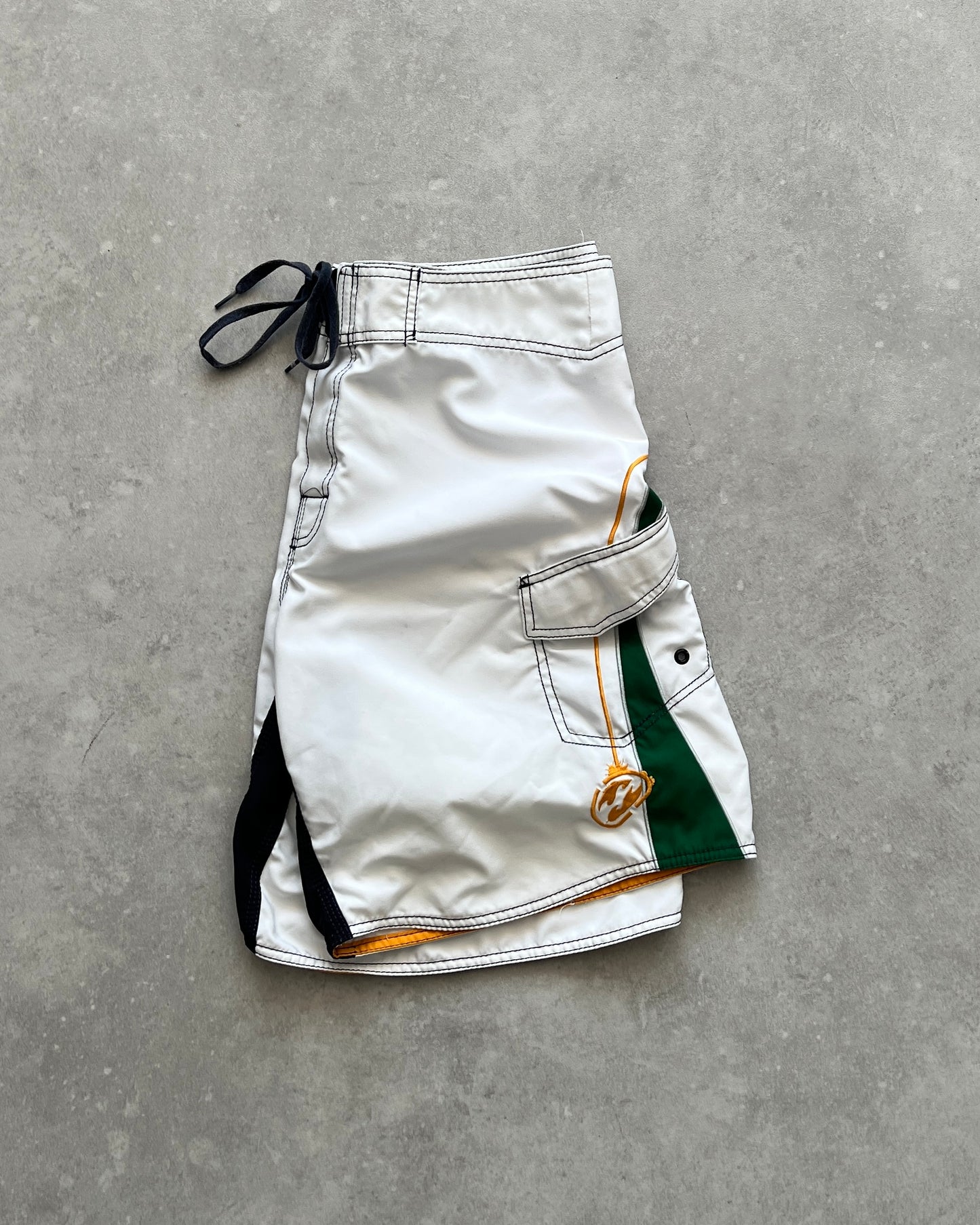 Vintage Billabong Mark Occhilupo Boardshorts (33)