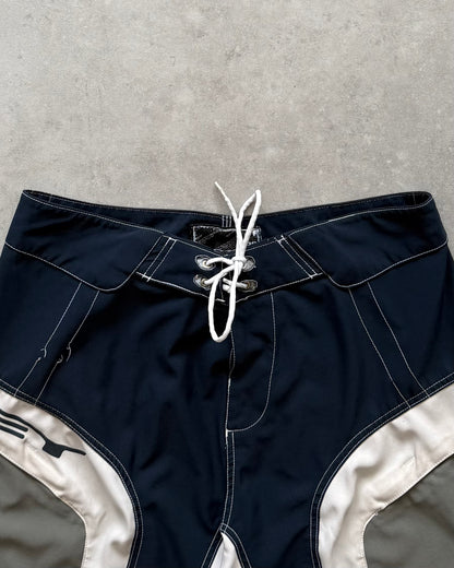 Vintage Oakley Boardshorts (36)