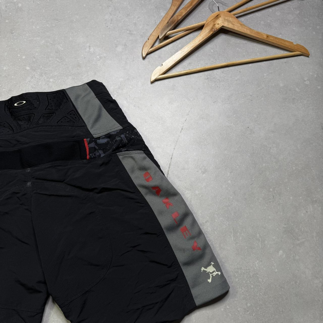 2000’s Oakley MTB Shorts