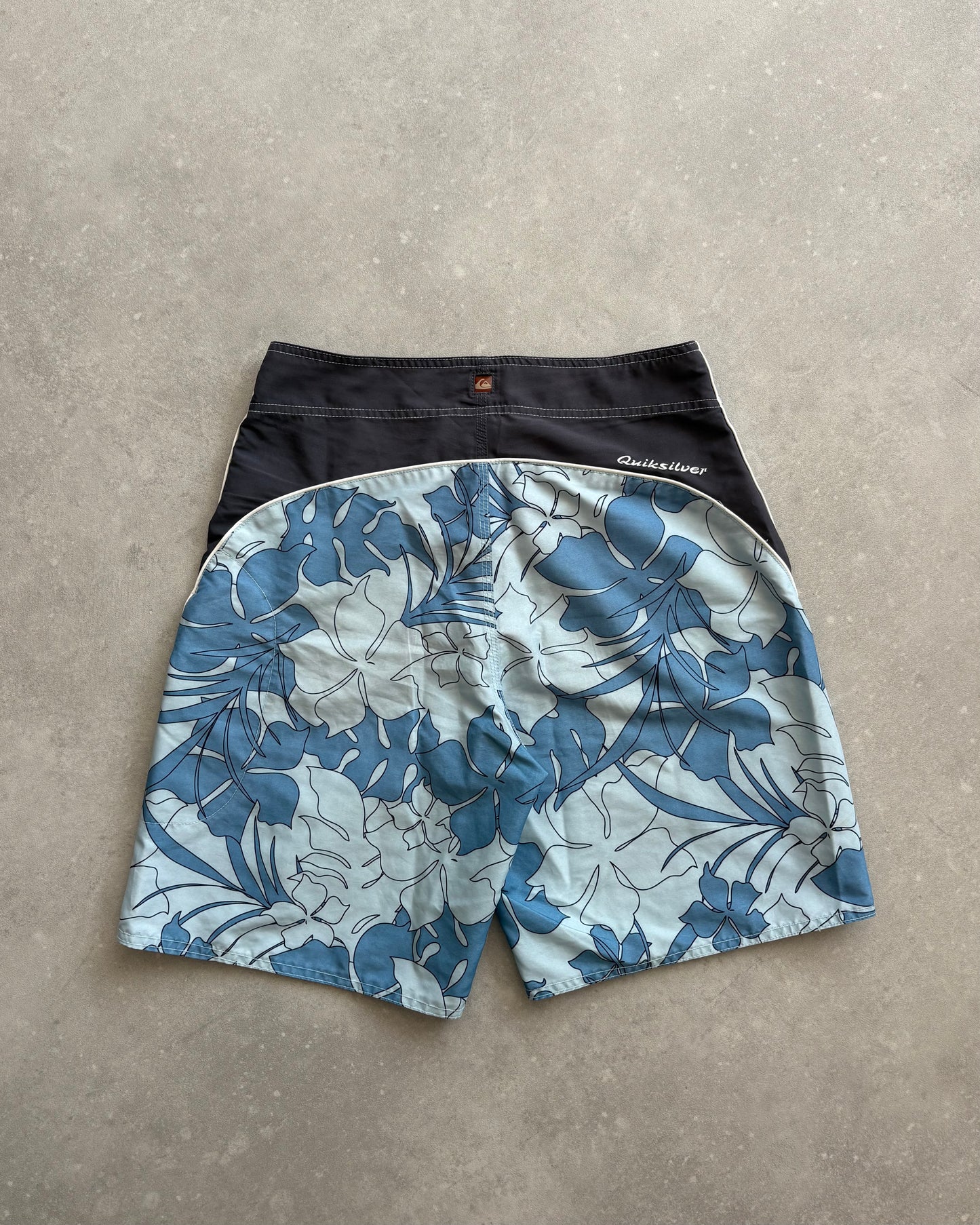 Vintage Quiksilver Boardshorts (28)