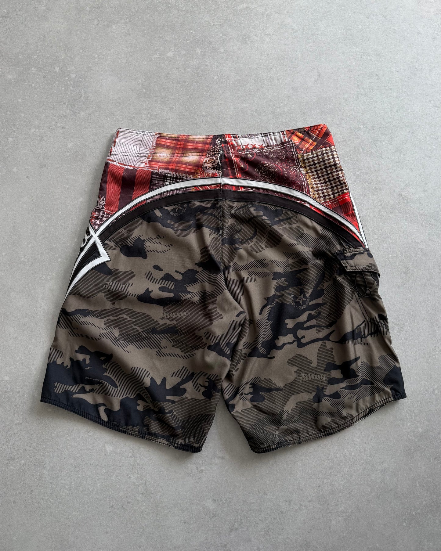 Vintage Billabong Mark Occhilupo Boardshorts (36)