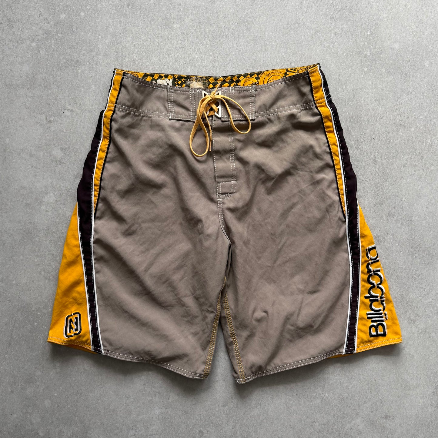 Vintage Andy Irons Kauai Billabong BoardShorts (32)