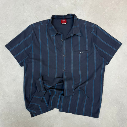 2000’s Oakley Shirt