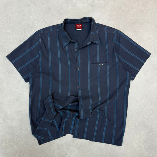 2000’s Oakley Shirt