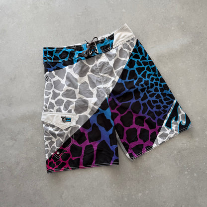 00’s Billabong Taj Burrow Signature Boardshorts (32)