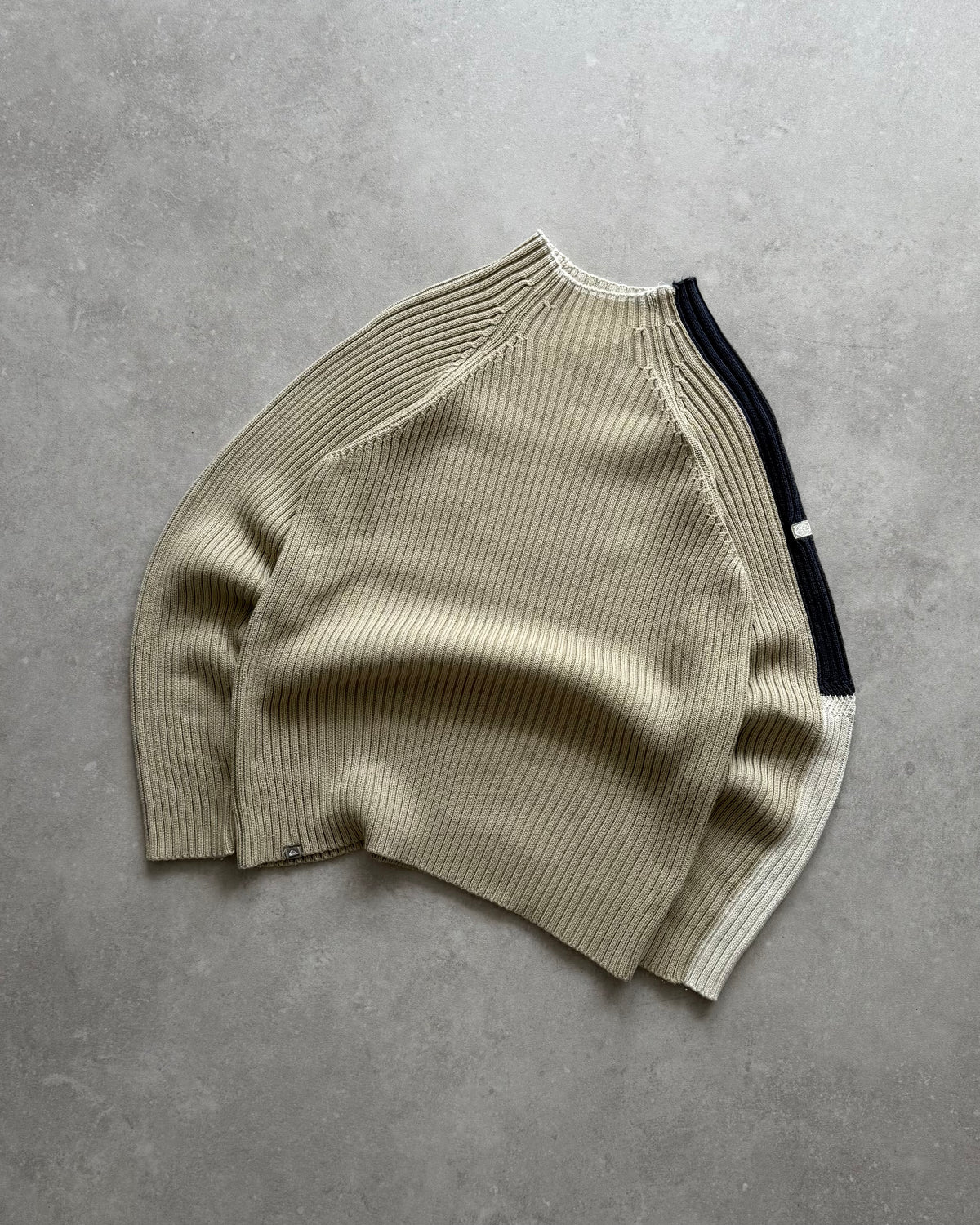 Vintage Quiksilver Cable Knit Jumper (M)