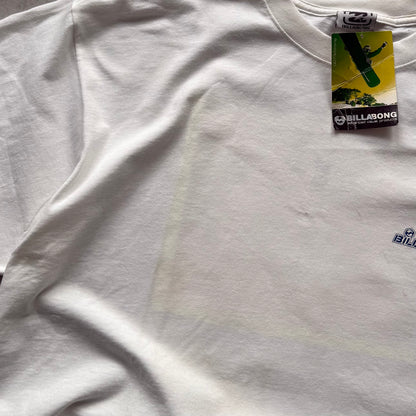 BNWT 00’s Billabong T-shirt (XL)