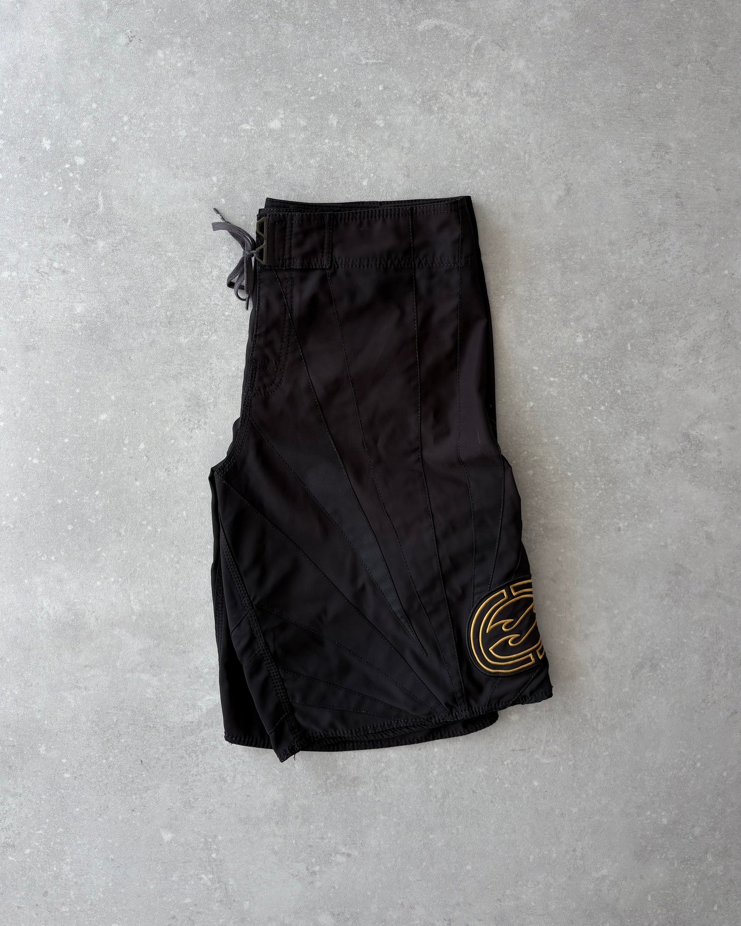 Vintage Billabong Andy Irons Rising Sun Boardshorts (34)