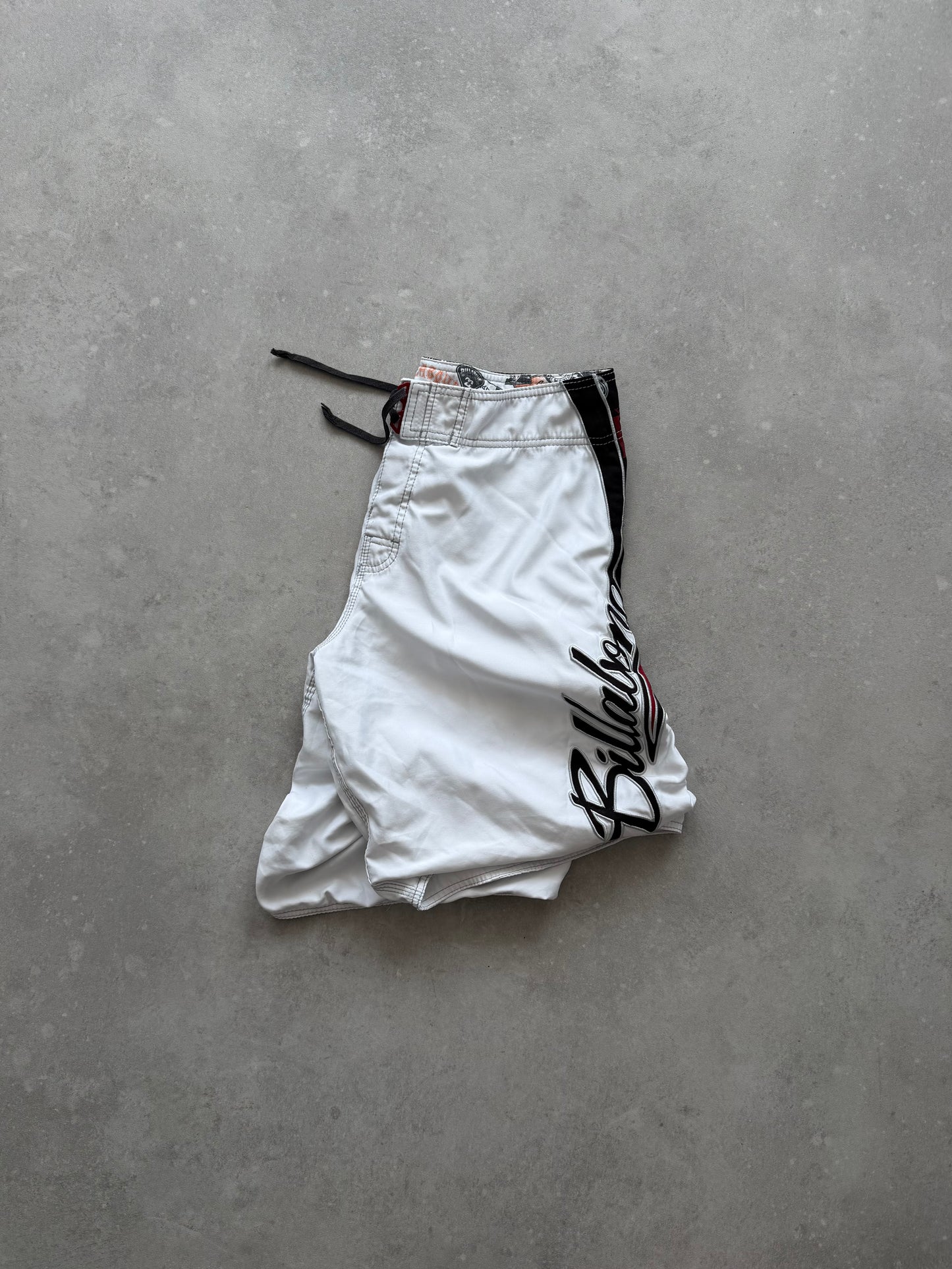 Vintage Billabong Mark Occhilupo Boardshorts (34)