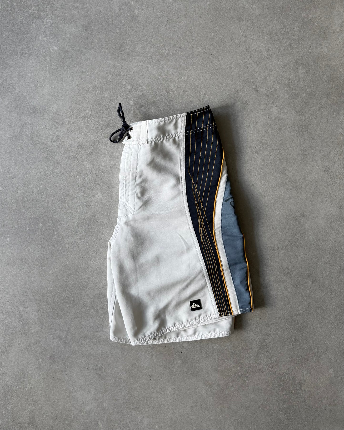 Vintage Quiksilver Boardshorts (30)