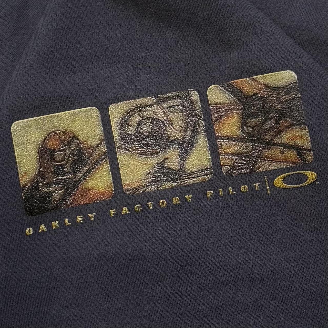 2000’s Oakley Sweatshirt