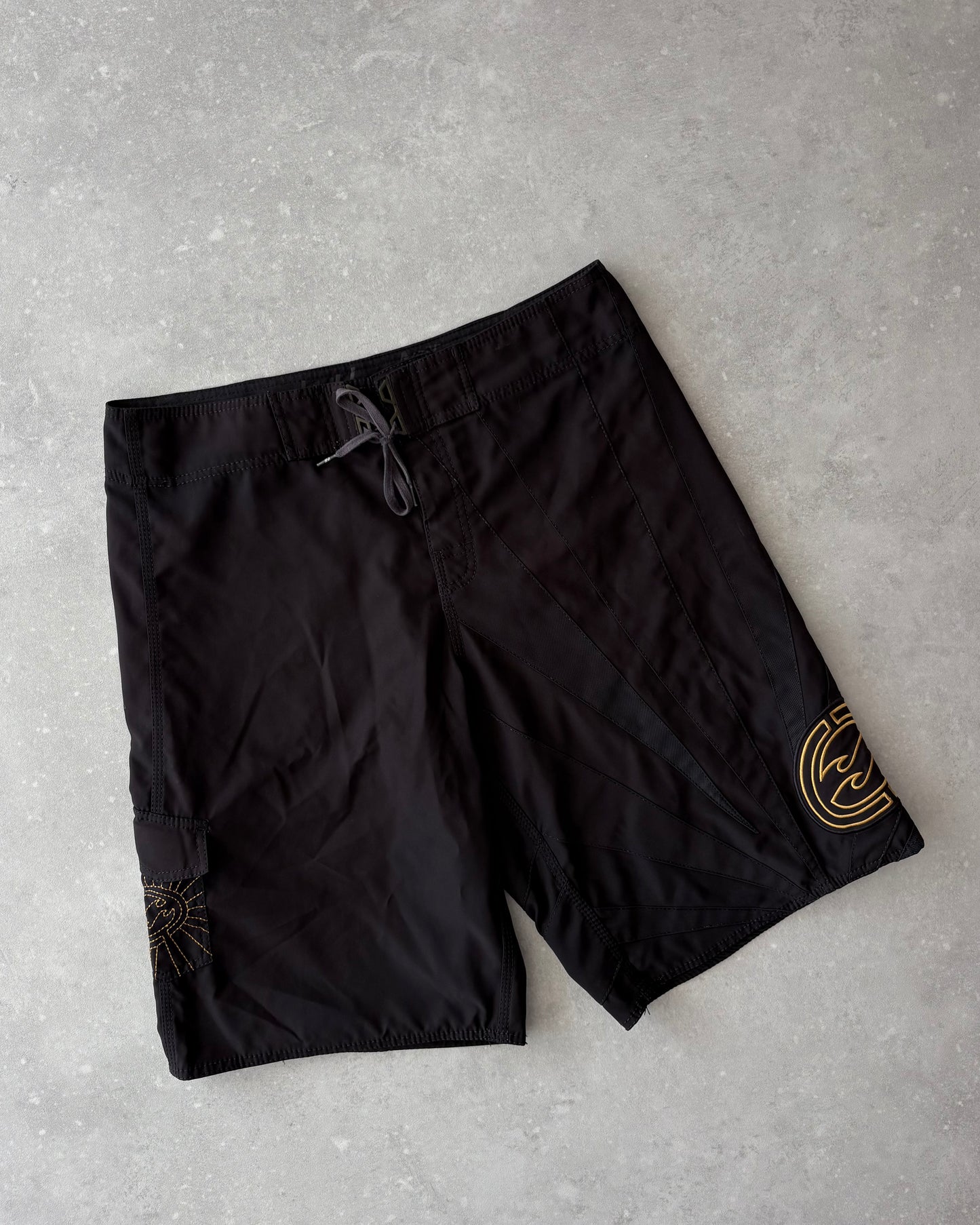 Vintage Billabong Andy Irons Rising Sun Boardshorts (34)