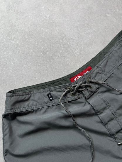 Oakley Shorts (34)