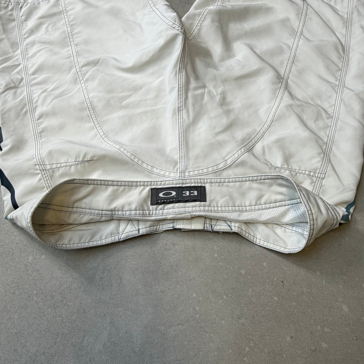 00’s Oakley Boardshorts (33)