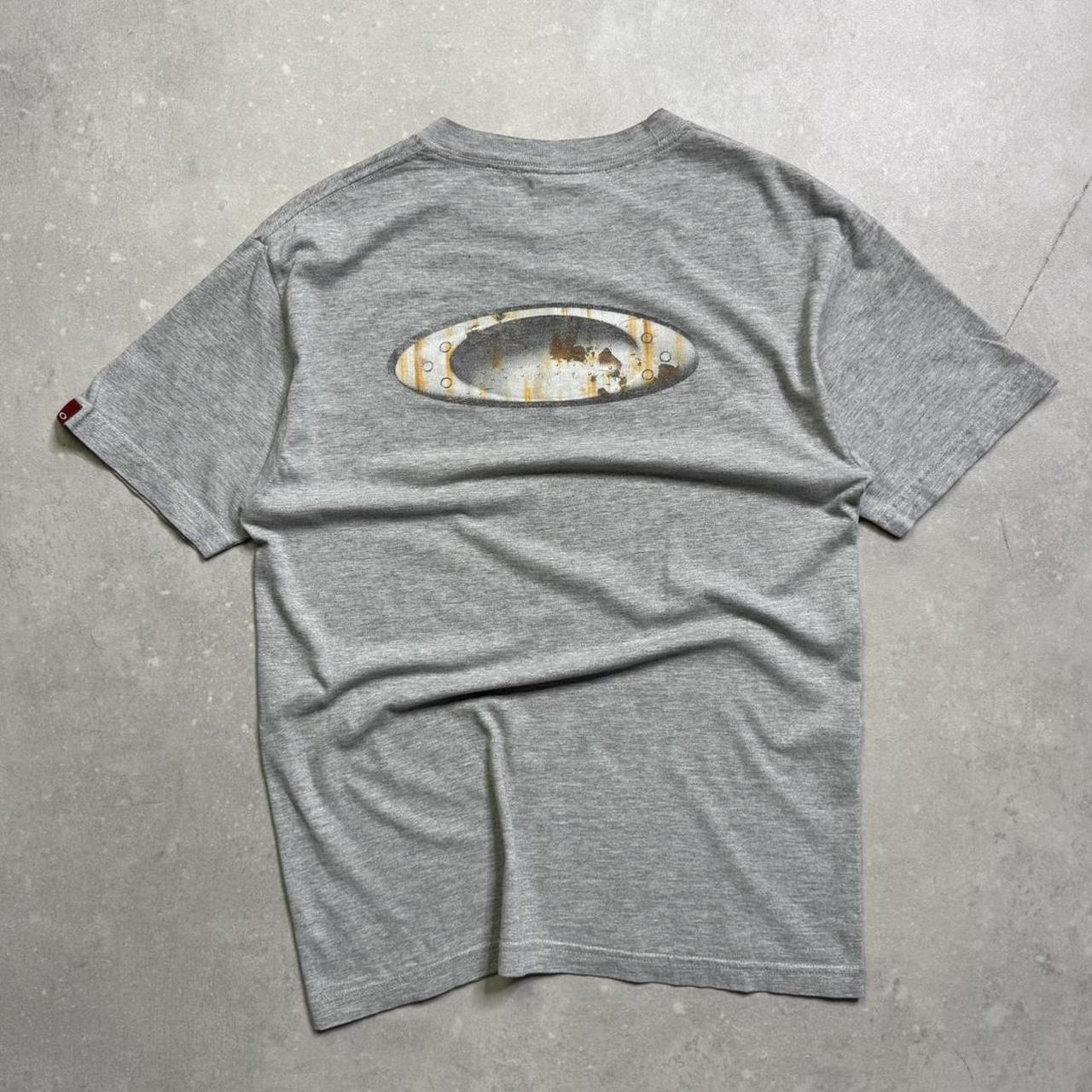 2000’s Oakley T-shirt
