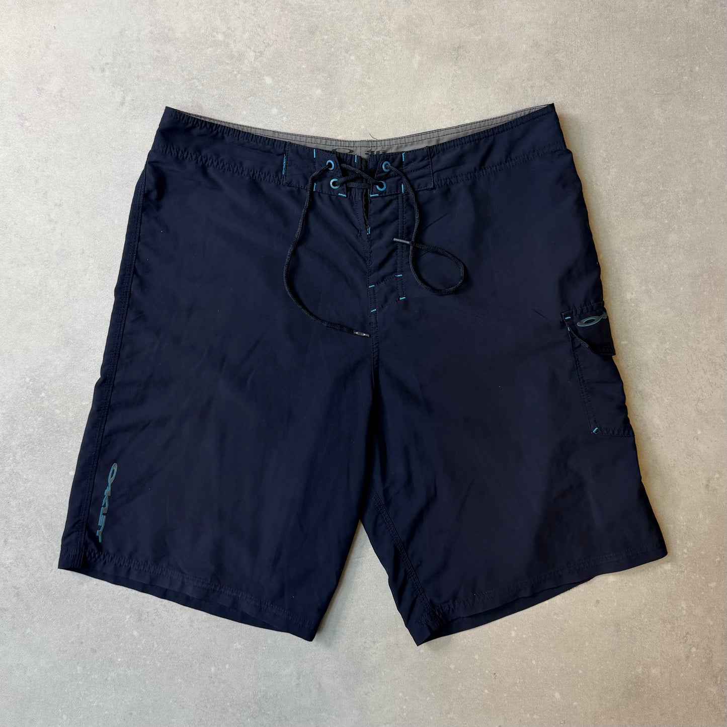 00’s Oakley Boardshorts (36)